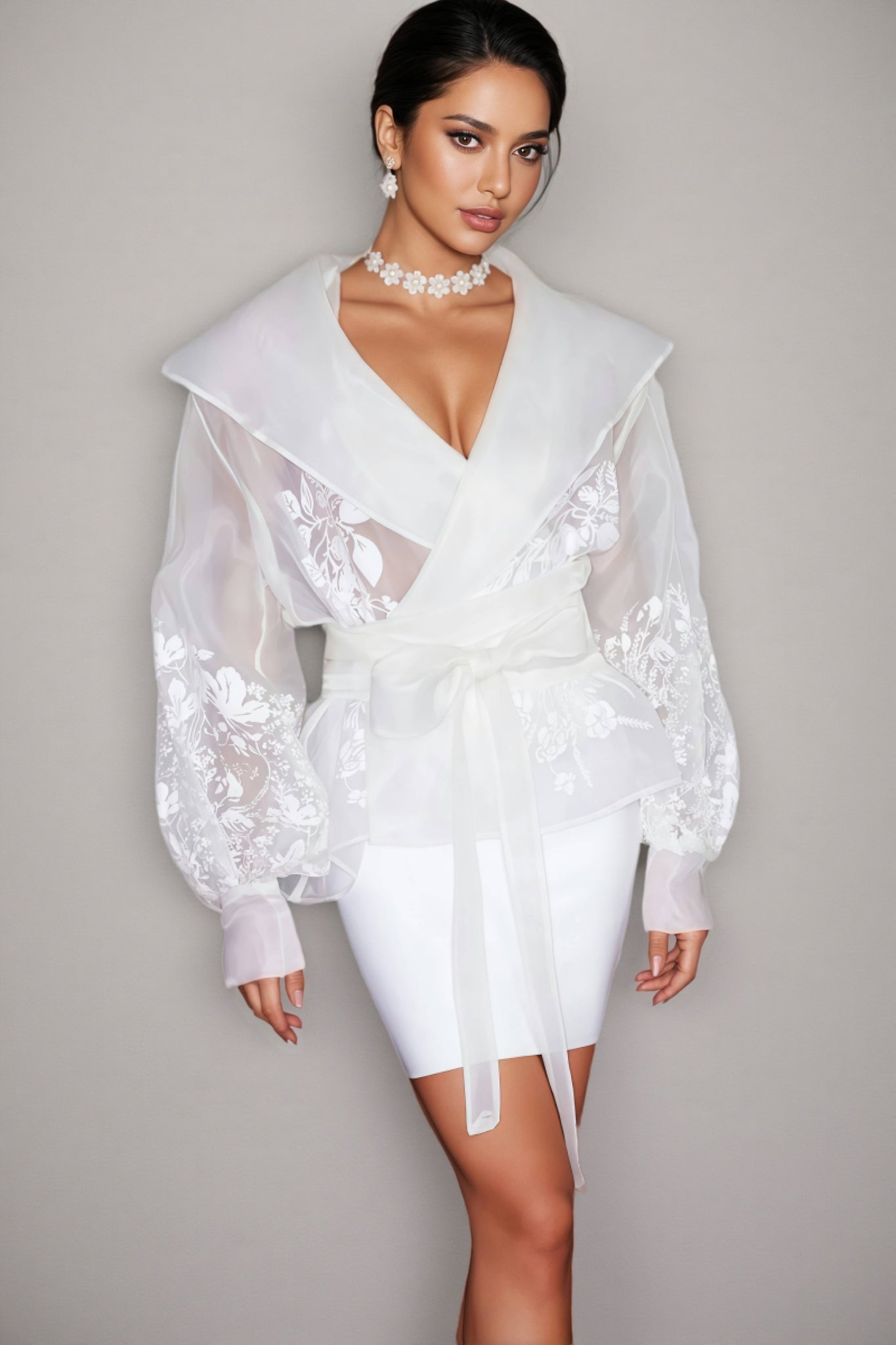 Larkad White Embroidery Blazer