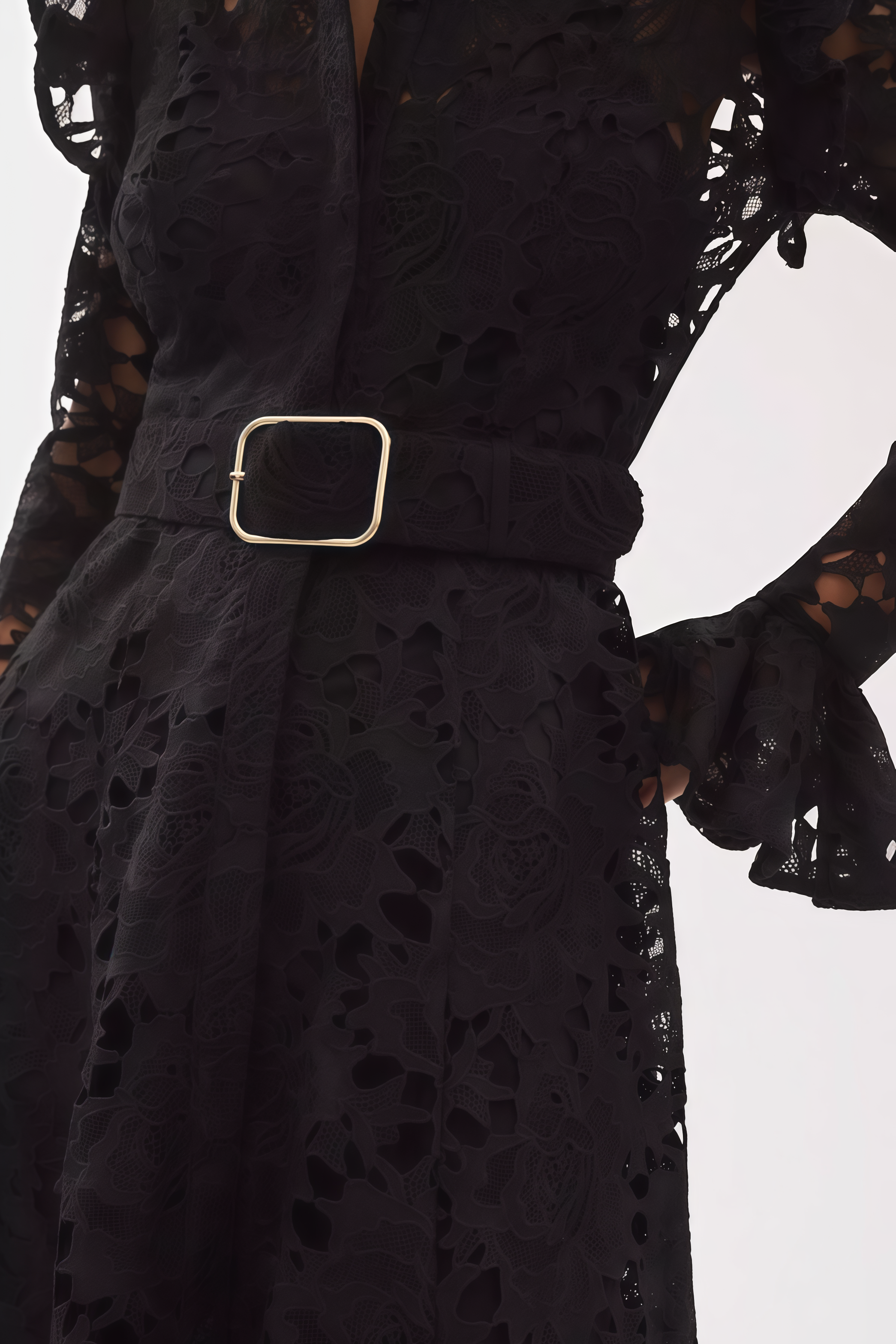 Victoirk Lace Butterfly-Sleeve Midi Dress