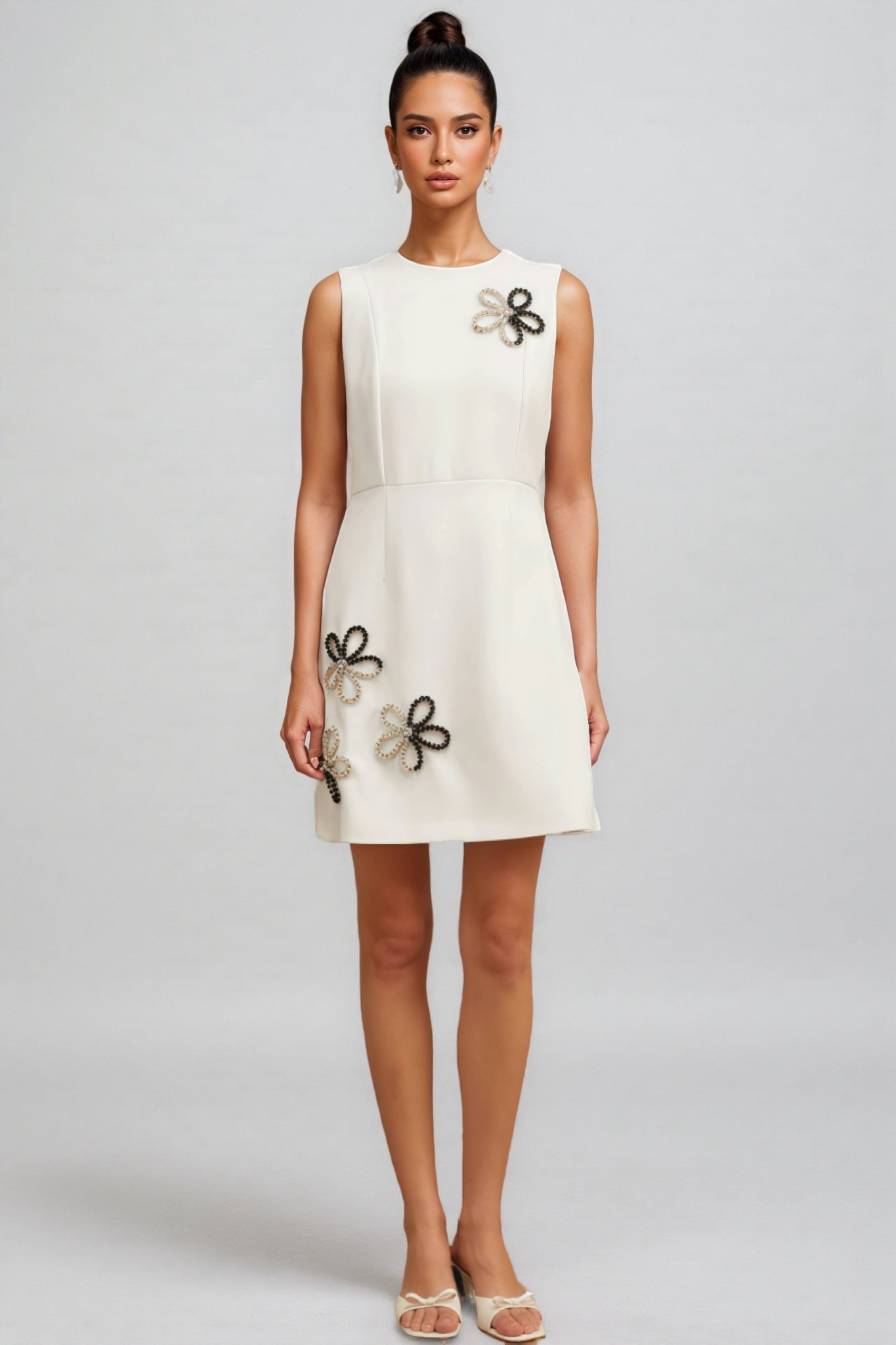 Vida White Round Neck Floral Mini Dress